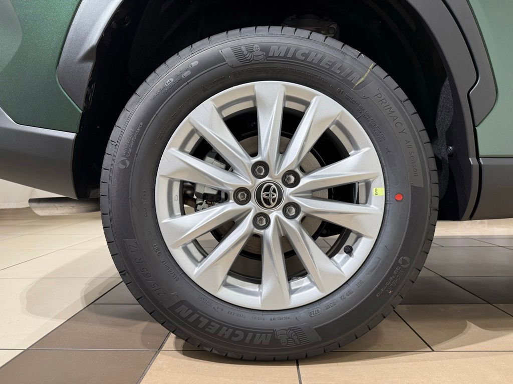 New 2026 Toyota Corolla Cross LE AWD/4WD image 9