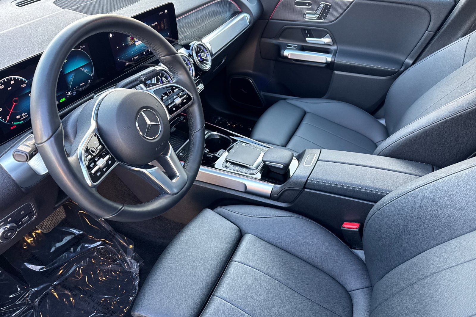 Certified 2023 Mercedes-Benz EQB 300 4MATIC image 10