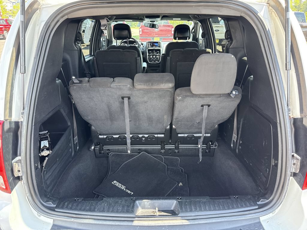 Used 2017 Dodge Grand Caravan SE FWD image 20