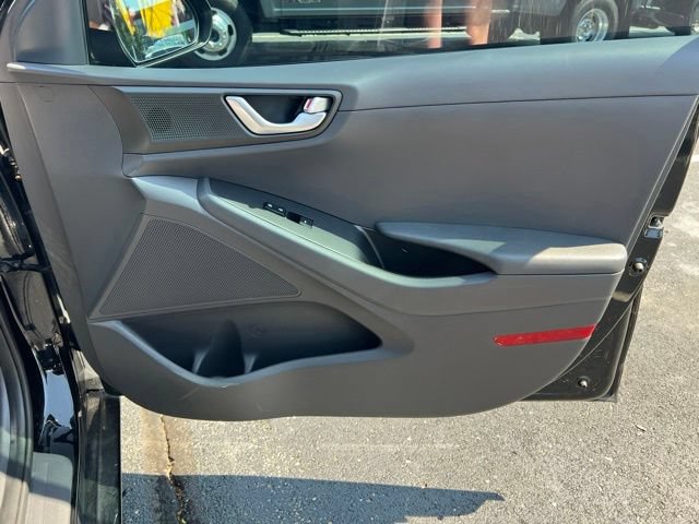Used 2019 Hyundai Ioniq SEL FWD image 30