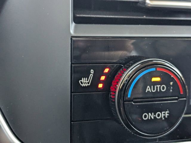 Used 2023 Nissan Rogue SV w/ SV Premium B Package image 30