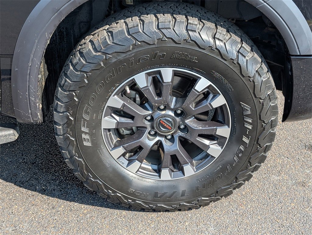 Used 2020 Nissan Titan PRO-4X w/ Pro-4x Convenience Package image 31