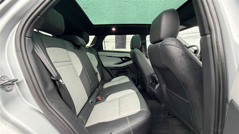 Used 2020 Land Rover Range Rover Evoque R-Dynamic HSE AWD/4WD image 39