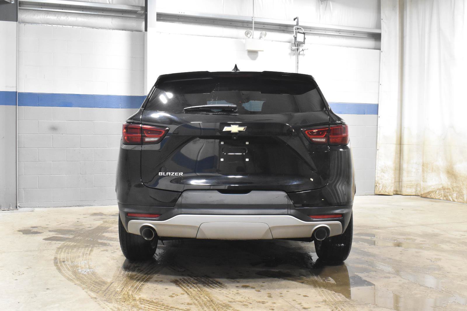 Used 2024 Chevrolet Blazer LT FWD image 27