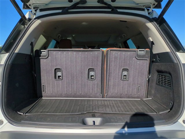 Used 2024 Nissan Pathfinder Platinum w/ Cargo Package image 12