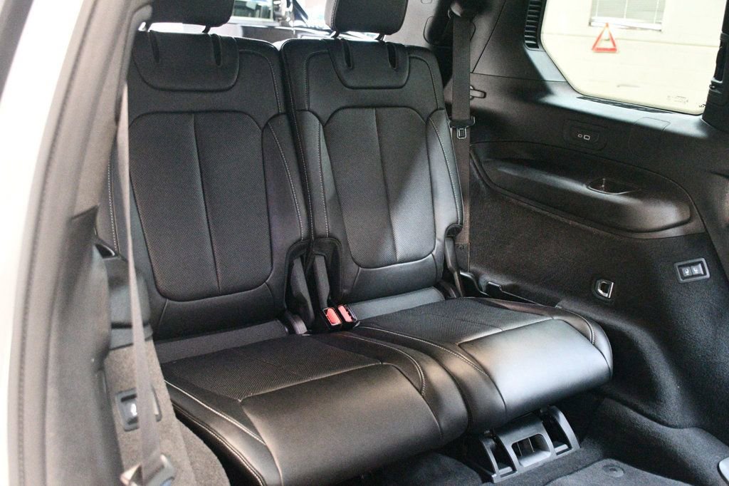 Used 2021 Jeep Grand Cherokee L Overland w/ Luxury Tech Group IV image 40