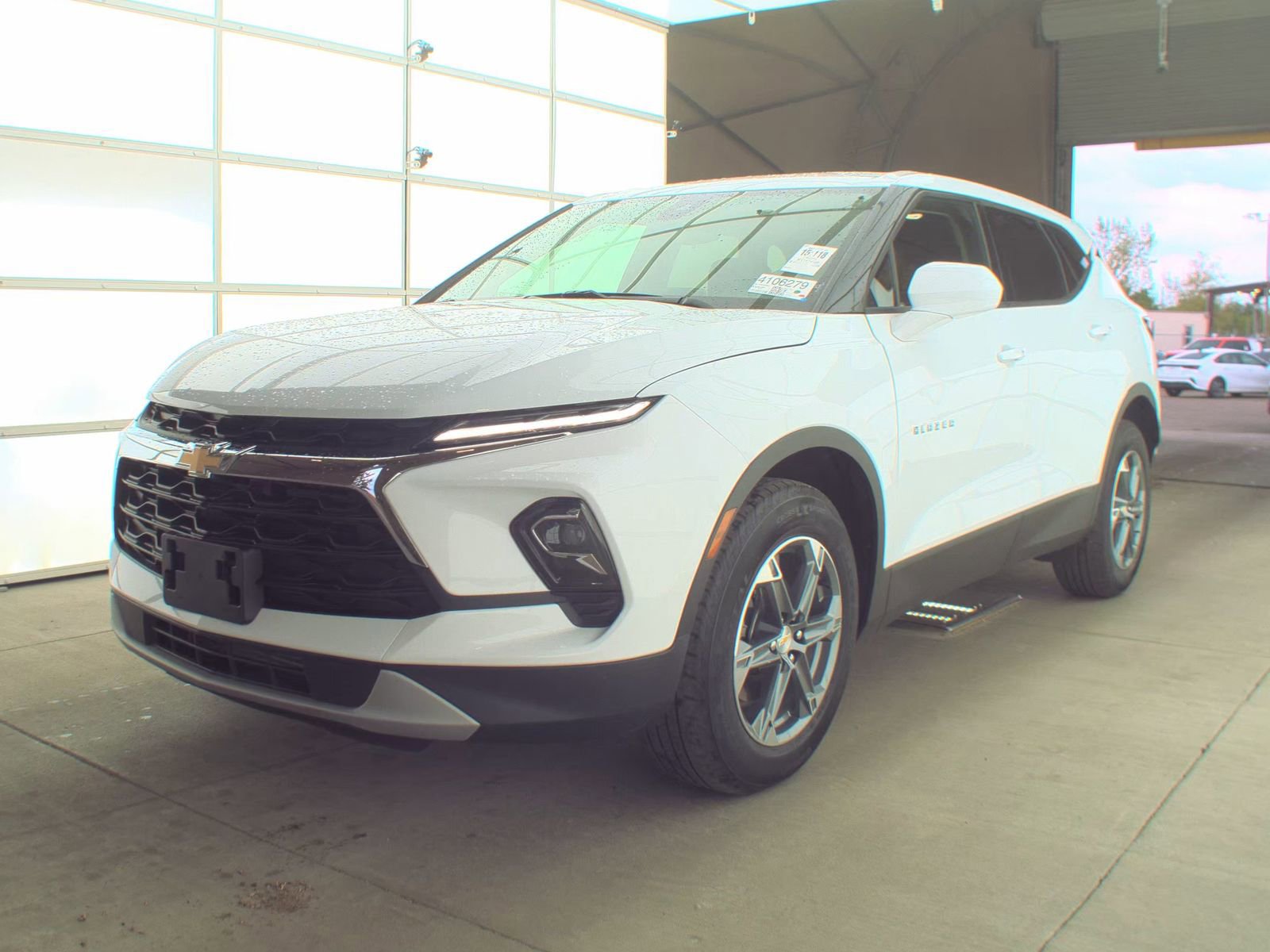 Used 2025 Chevrolet Blazer LT AWD/4WD image 1