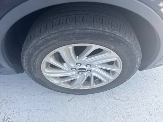 Used 2022 Lincoln Corsair FWD image 9