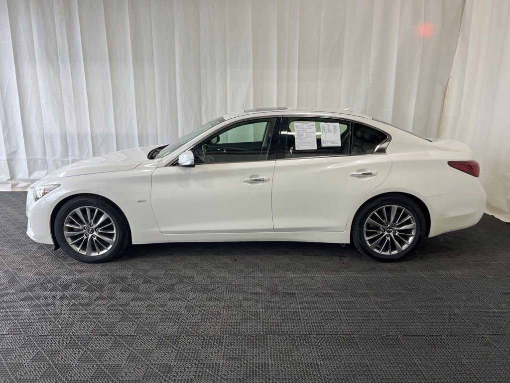 Used 2018 INFINITI Q50 Luxe w/ Cargo Package (L95) AWD/4WD image 26