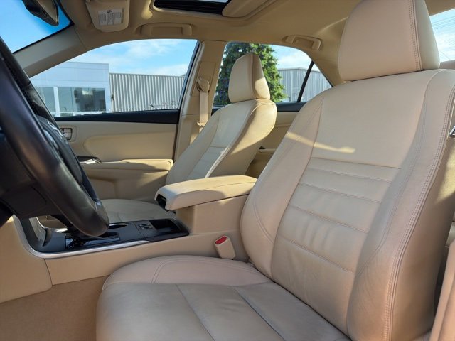 Certified 2017 Toyota Camry XLE image 15