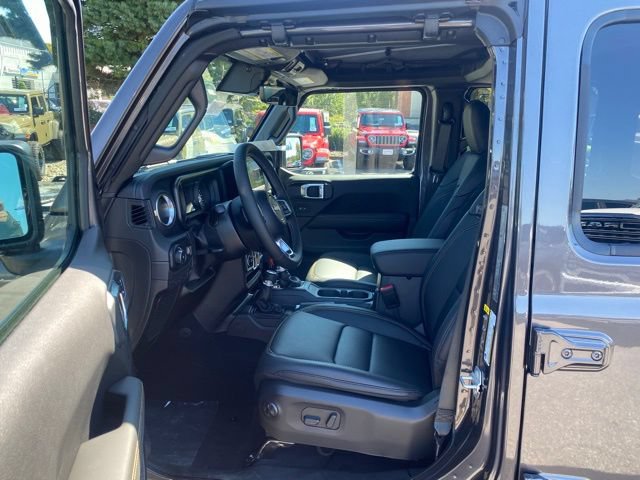 New 2025 Jeep Wrangler Unlimited Sahara AWD/4WD image 14