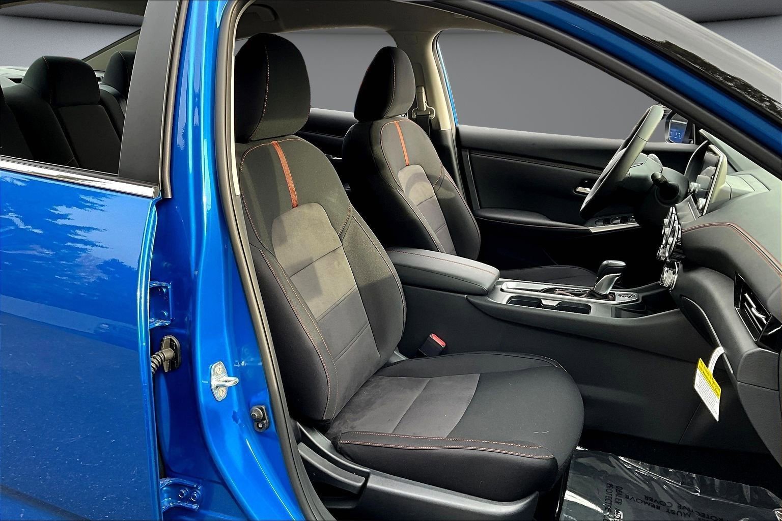 New 2025 Nissan Sentra SR w/ Midnight Edition image 11