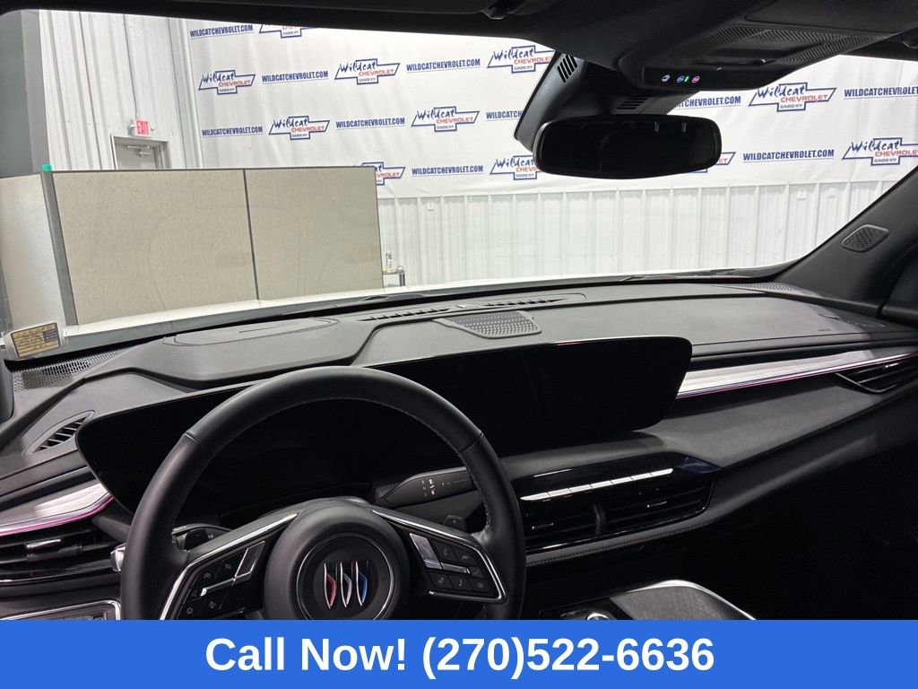 Used 2025 Buick Enclave Preferred image 2