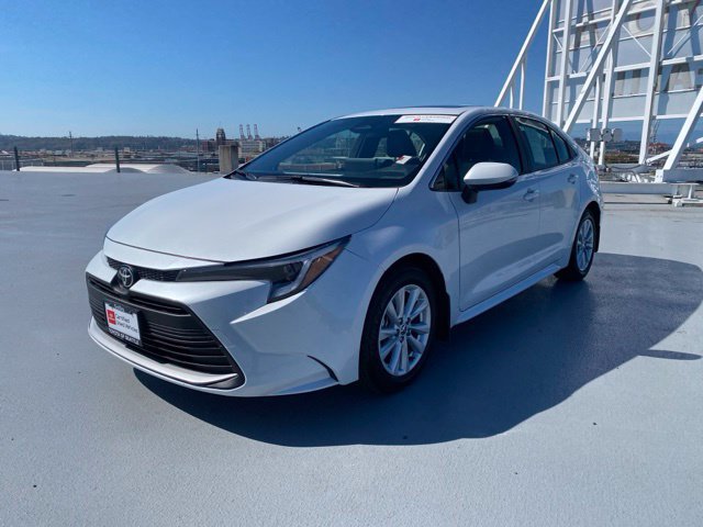 Certified 2026 Toyota Corolla XLE FWD image 7
