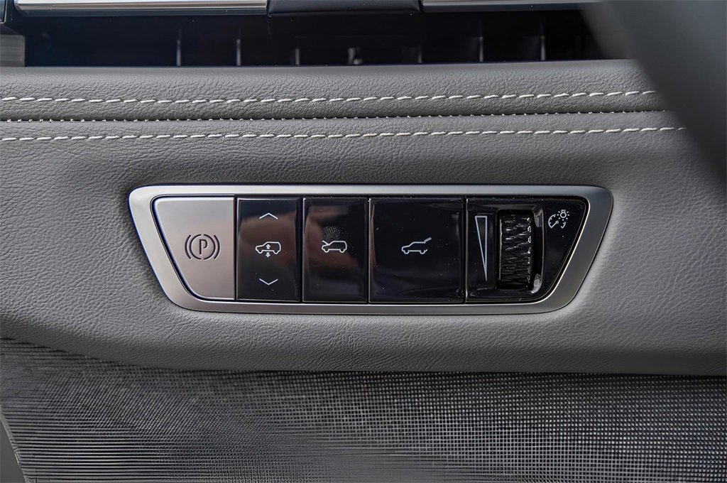 New 2026 Cadillac Escalade IQ Luxury 1 w/ LPO, Floor Liner Package image 15