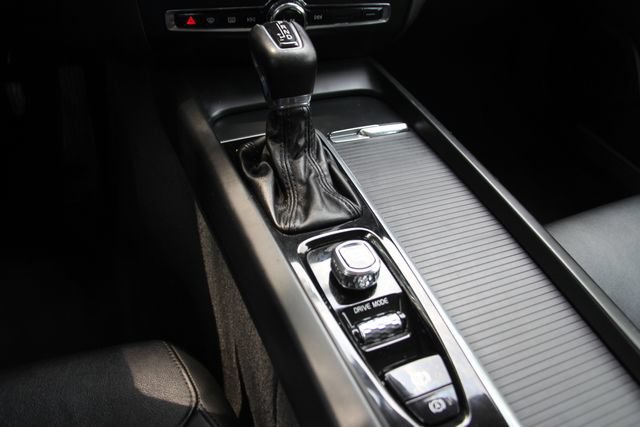 Used 2020 Volvo S60 T5 Momentum FWD image 29