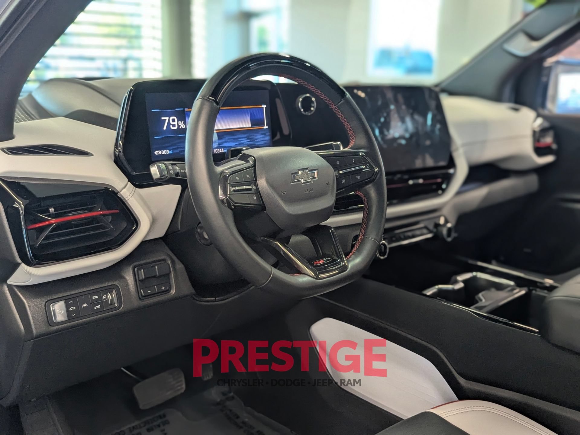 Used 2025 Chevrolet Silverado EV RST AWD/4WD image 16