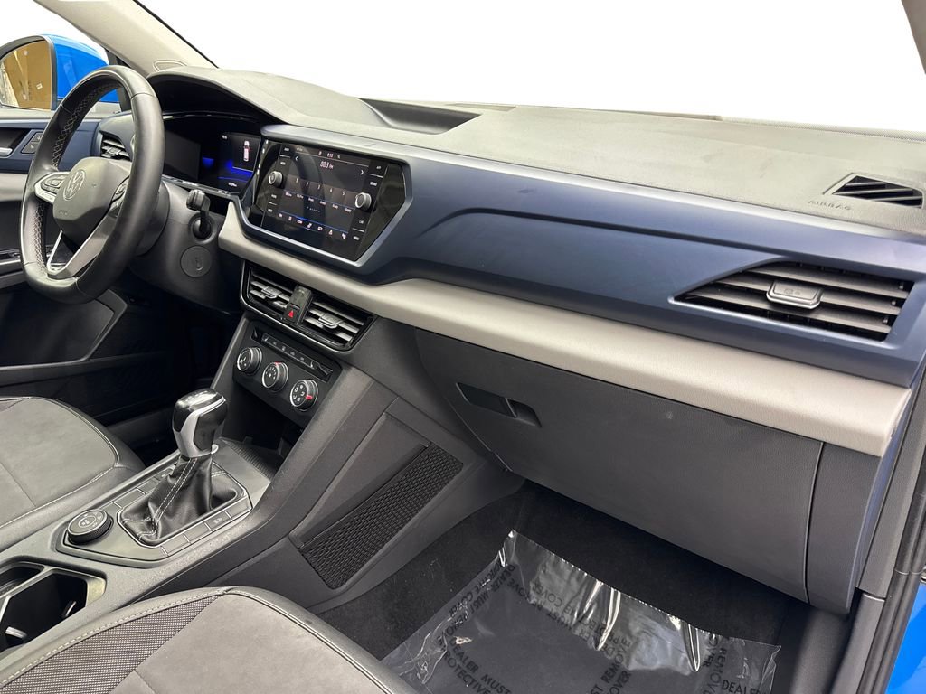 Used 2022 Volkswagen Taos SE w/ Panoramic Sunroof Package AWD/4WD image 52