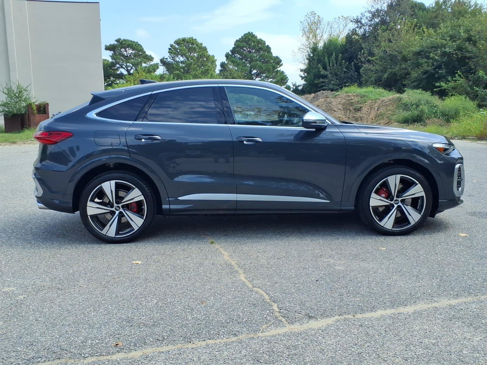 New 2026 Audi SQ5 Prestige AWD/4WD image 7