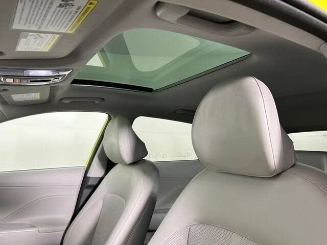 Used 2024 Hyundai Kona Limited FWD image 30