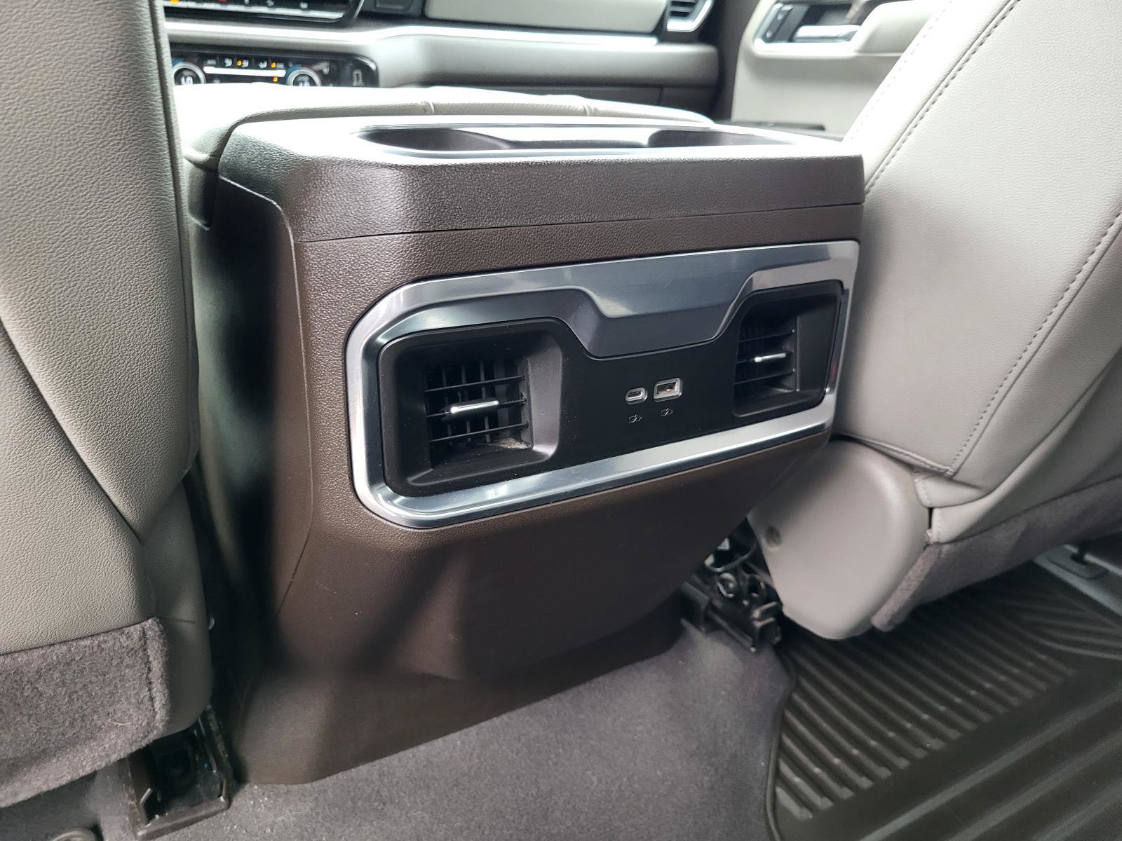 Used 2022 Chevrolet Silverado 1500 LTZ w/ Z71 Off-Road Package AWD/4WD image 13