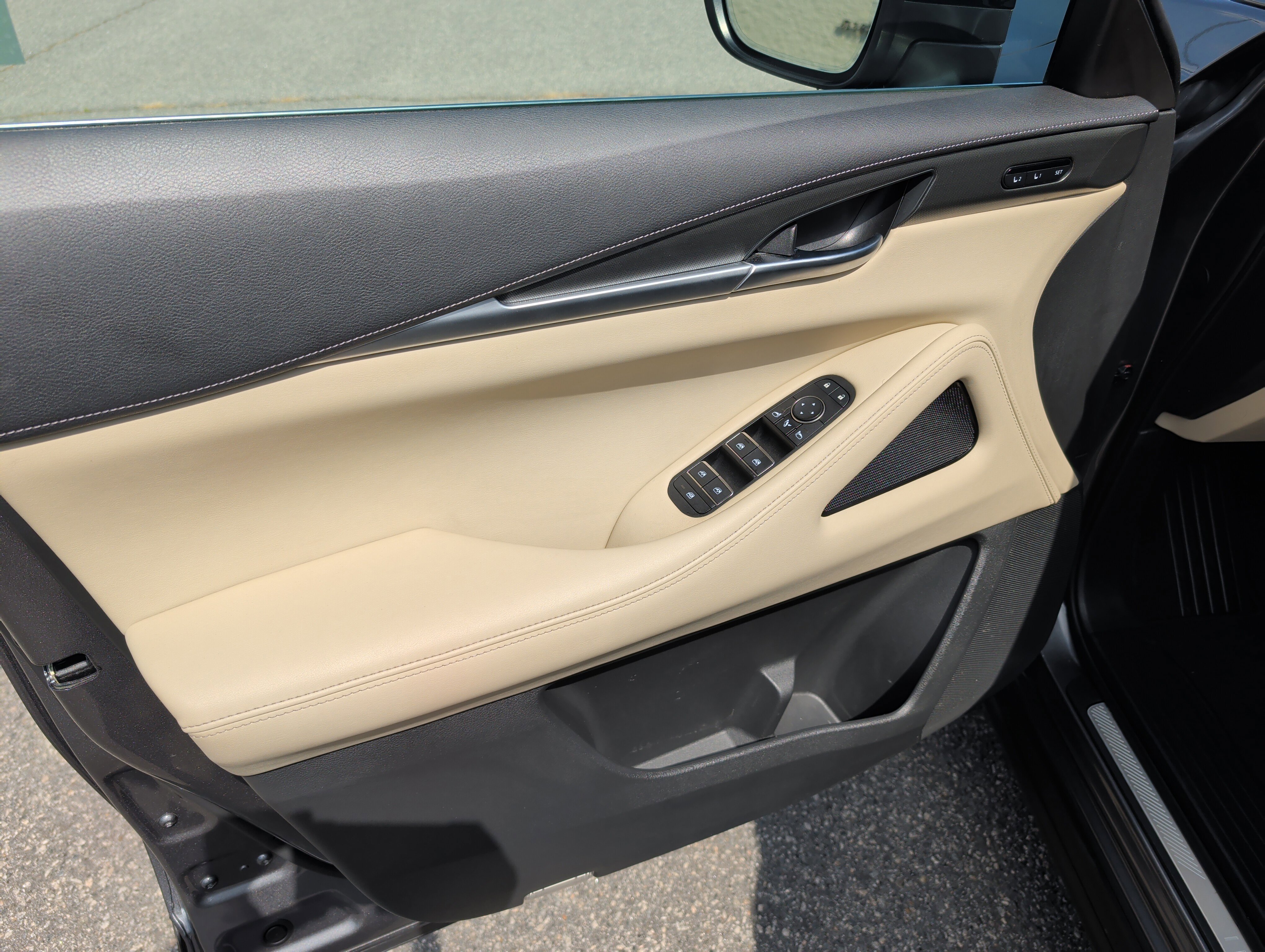 Certified 2023 INFINITI QX60 Luxe w/ Cargo Package image 16