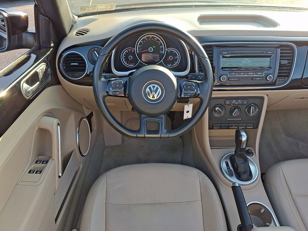 Used 2014 Volkswagen Beetle 2.5 image 12