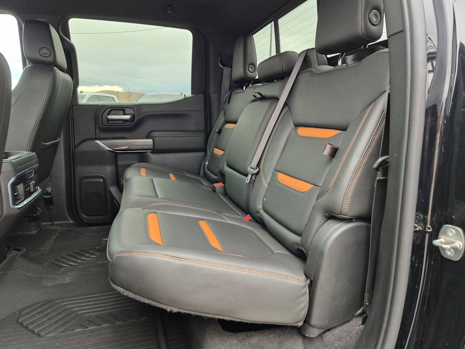 Used 2020 GMC Sierra 1500 AT4 w/ AT4 Premium Package image 31