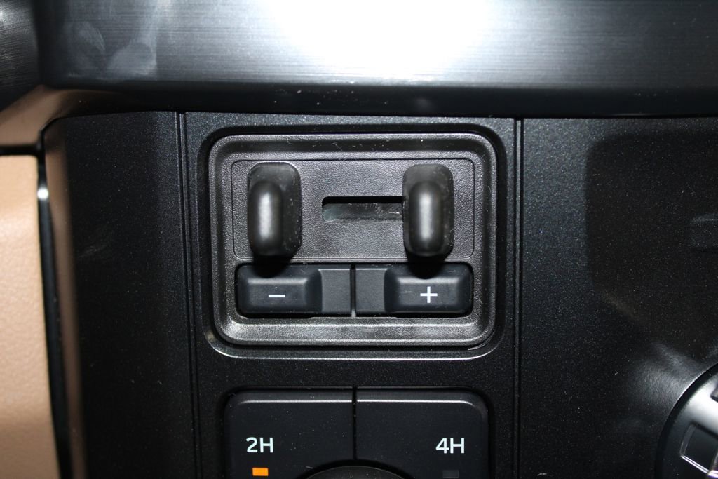 New 2026 Ford F250 Lariat w/ Chrome Package image 54