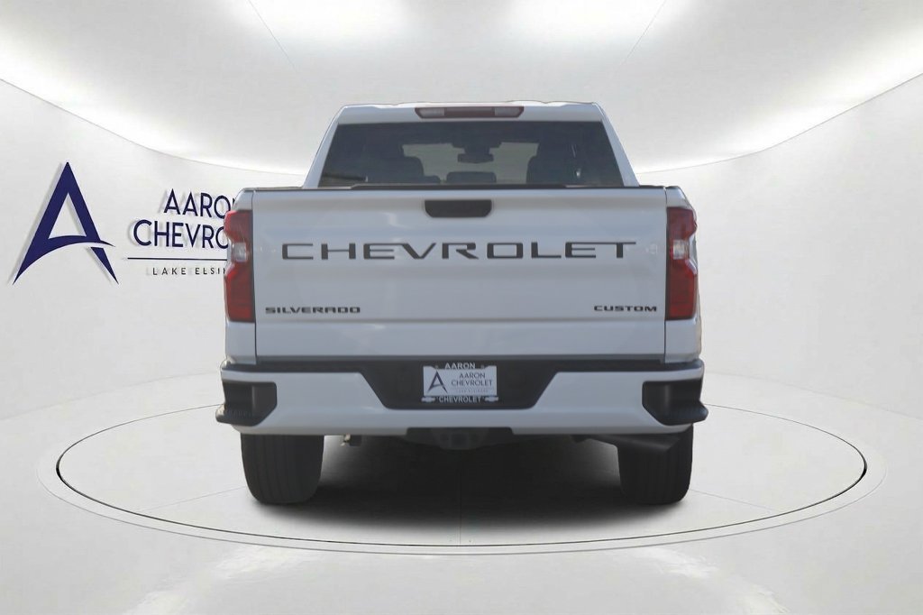 New 2026 Chevrolet Silverado 1500 Custom w/ LPO, Dark Essentials Package RWD image 5