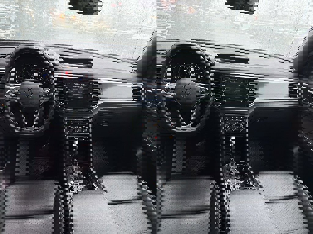 Used 2022 Volkswagen Atlas Cross Sport SEL image 25