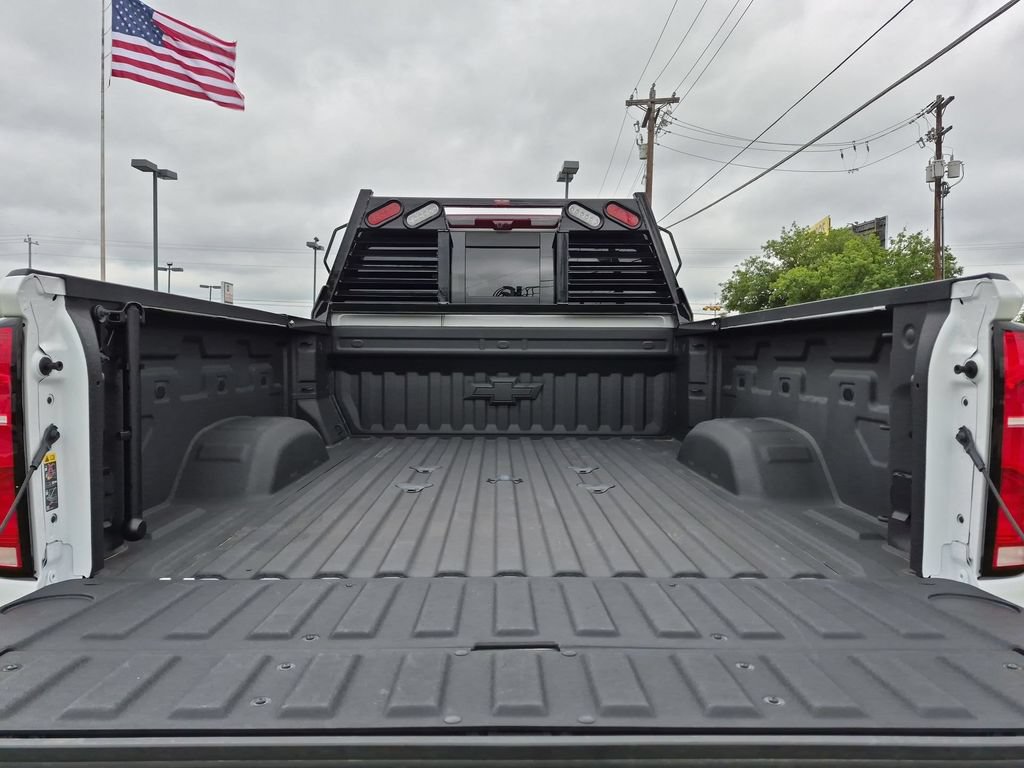 Used 2025 Chevrolet Silverado 2500 ZR2 w/ Technology Package AWD/4WD image 25