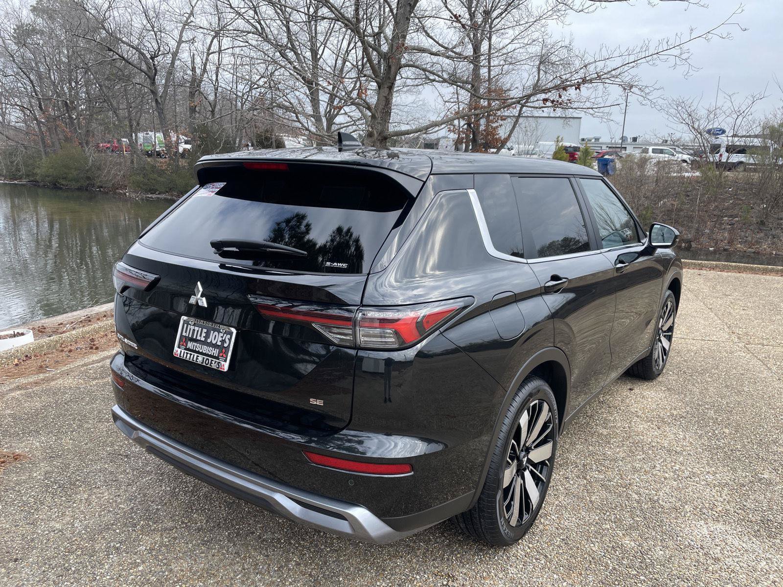 New 2026 Mitsubishi Outlander SE AWD/4WD image 5