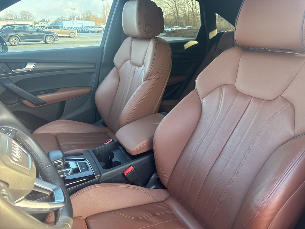 Used 2023 Audi Q5 2.0T Premium w/ Convenience Package AWD/4WD image 35