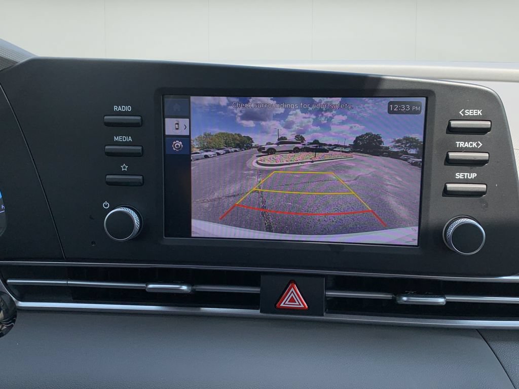 Certified 2026 Hyundai Elantra SE w/ Cargo Package FWD image 27