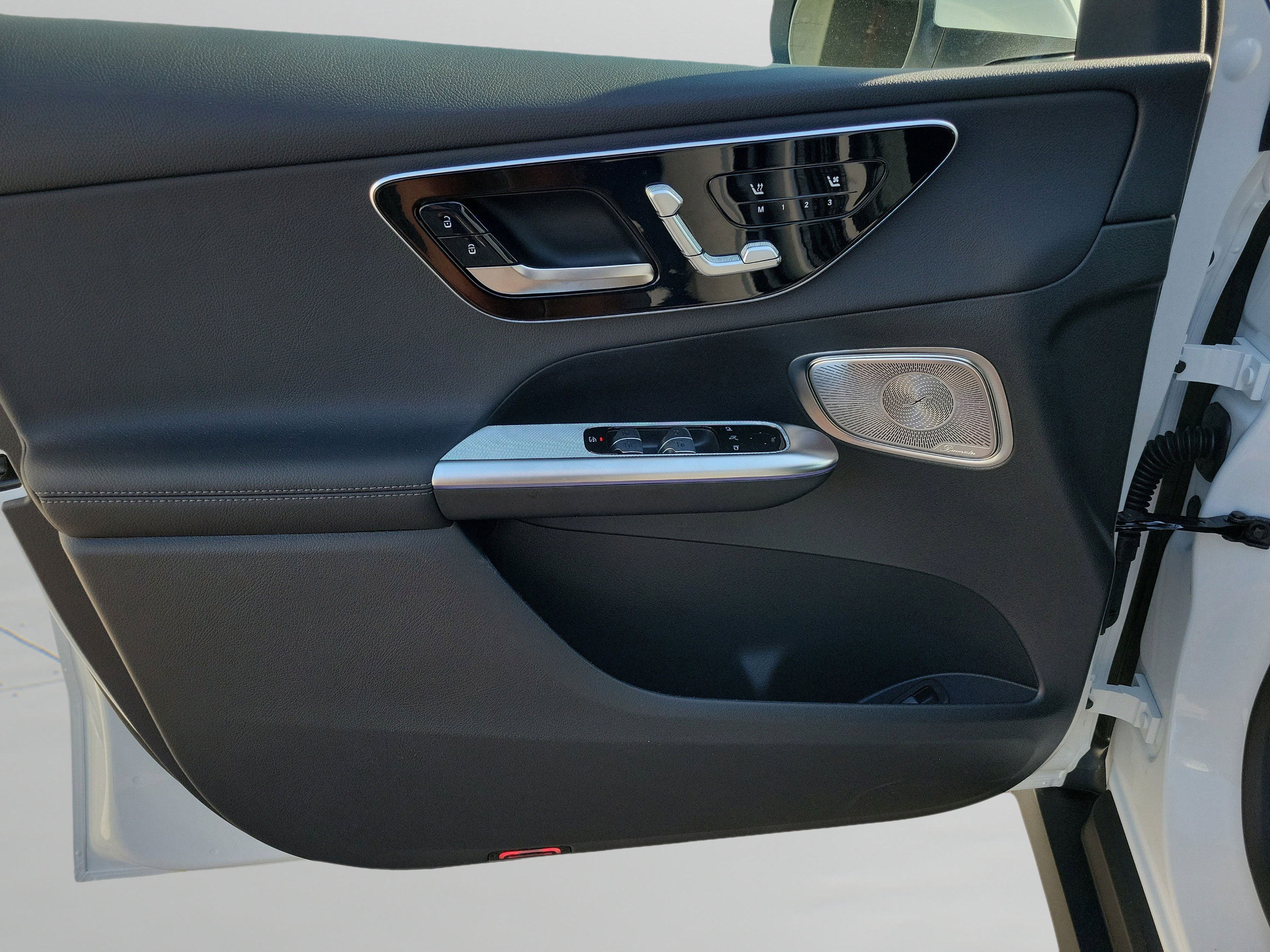 Certified 2026 Mercedes-Benz GLC 300 image 27