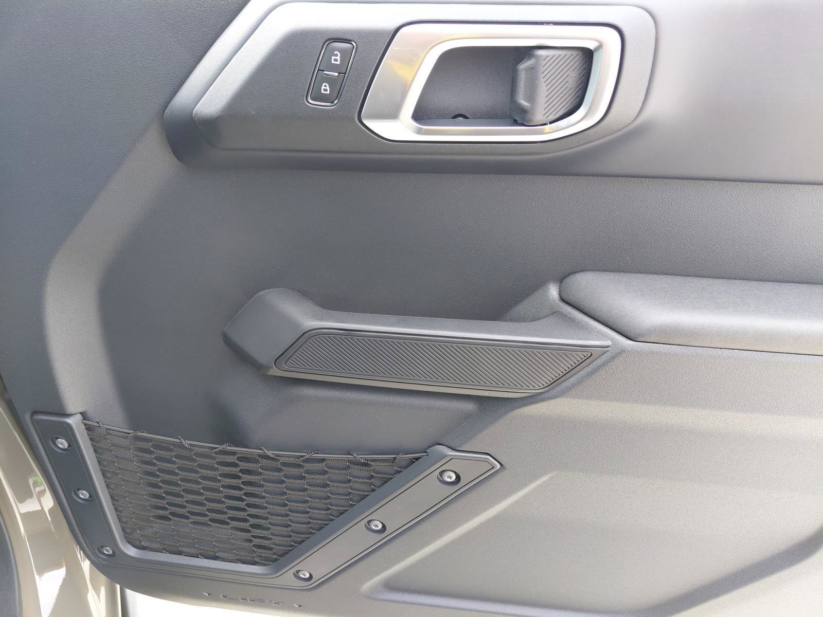 New 2025 Ford Bronco Badlands w/ Sasquatch Package image 18