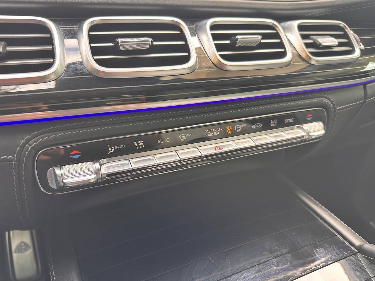 Used 2021 Mercedes-Benz Maybach GLS 600 4MATIC image 21