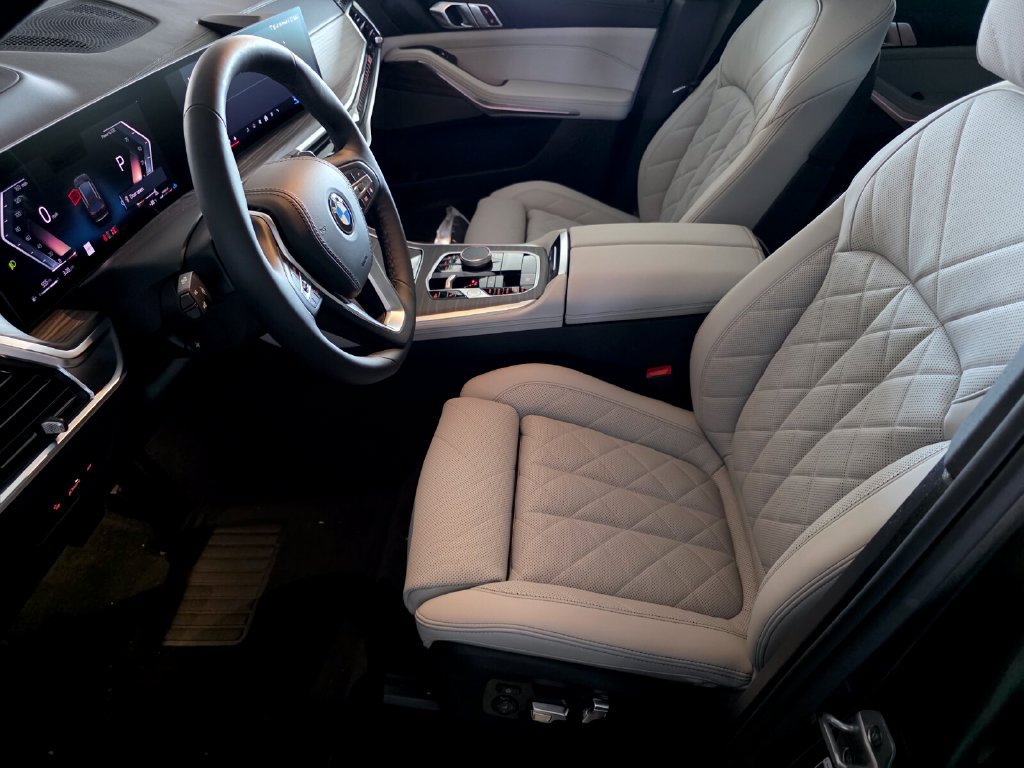 New 2026 BMW X5 xDrive40i AWD/4WD image 7
