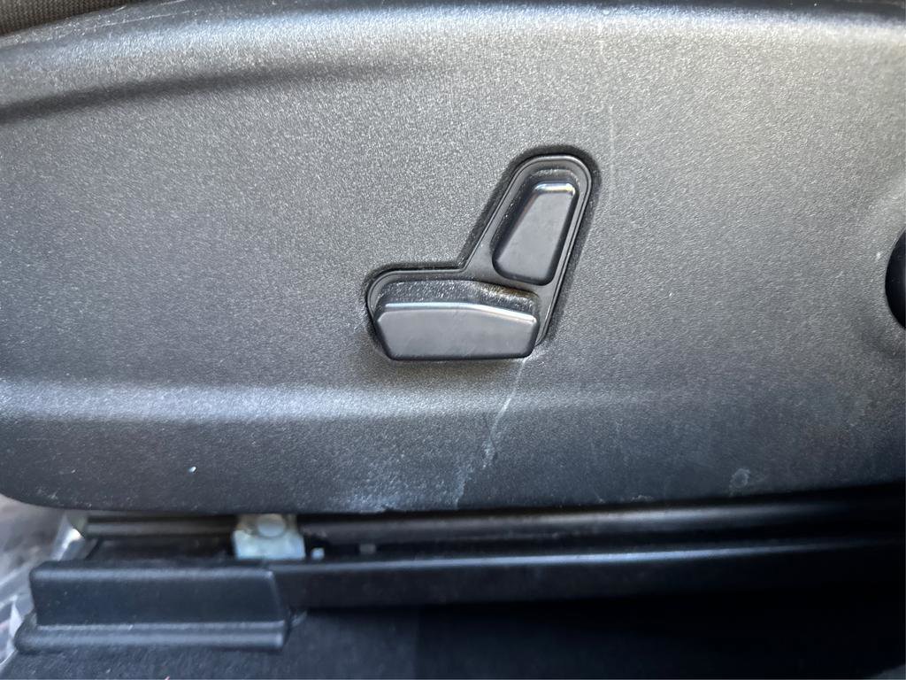 Used 2023 Dodge Charger Scat Pack w/ Navigation & Travel Group image 15