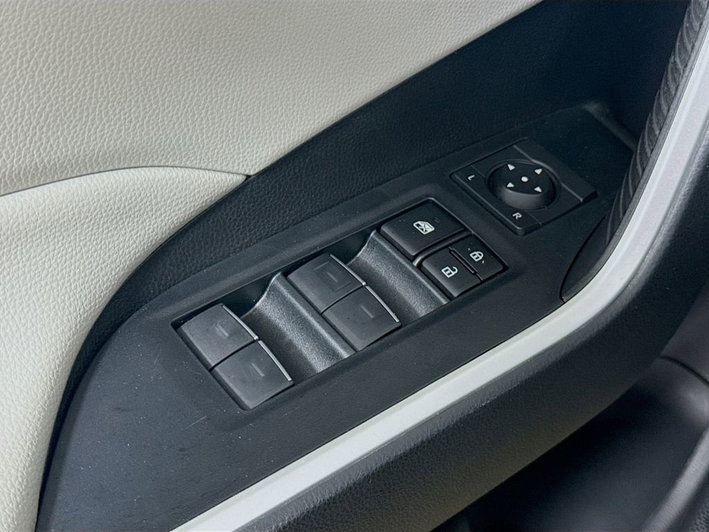 Used 2023 Toyota RAV4 XLE w/ Convenience Package image 17