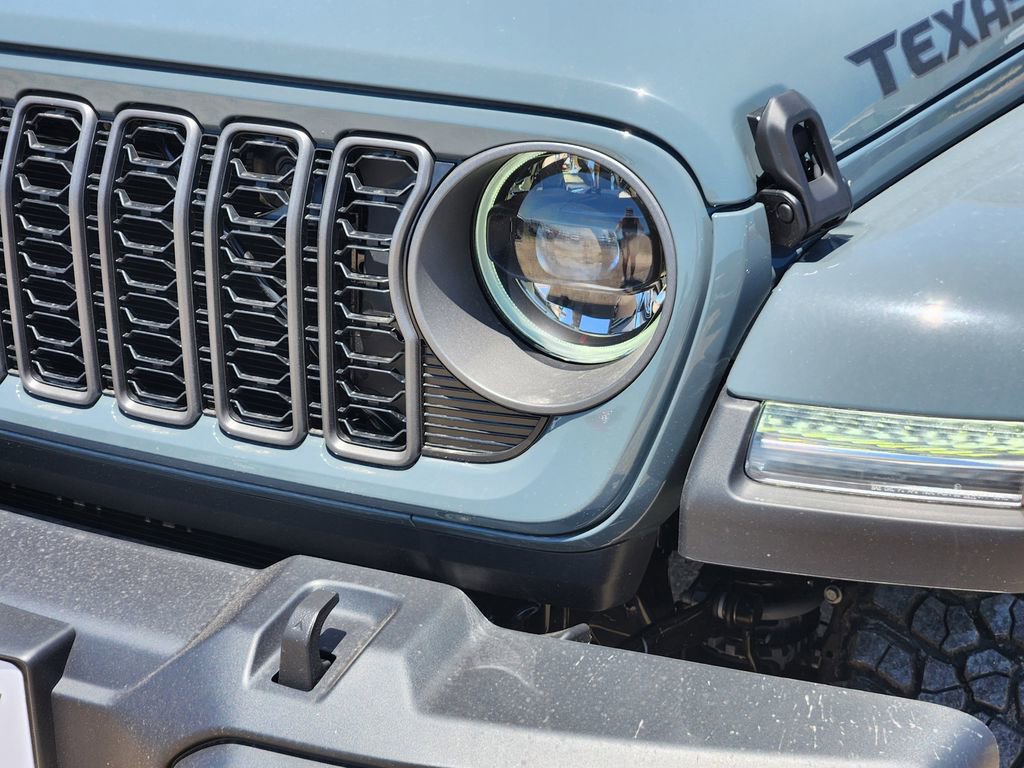 New 2026 Jeep Gladiator Sport AWD/4WD image 5