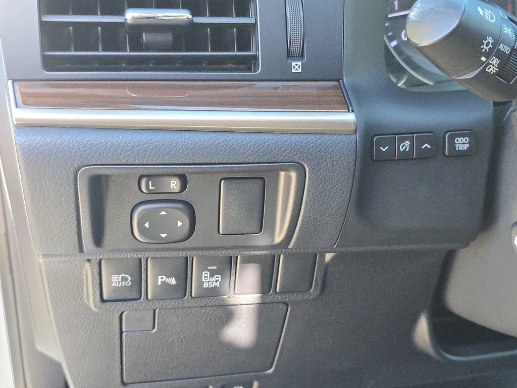 Used 2016 Lexus ES 350 w/ Navigation System Package FWD image 32