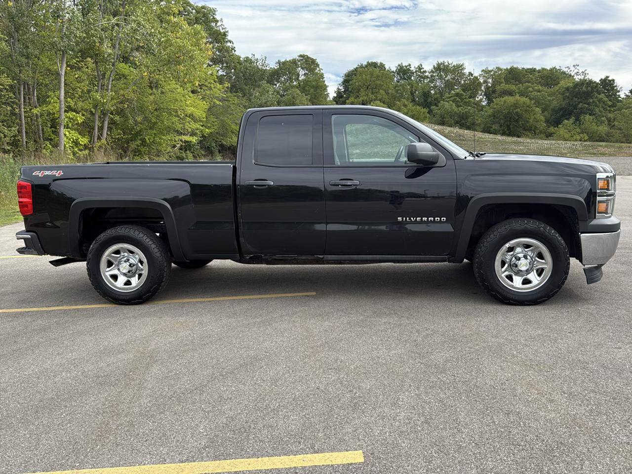 Used 2015 Chevrolet Silverado 1500 LS w/ Trailering Package AWD/4WD image 4