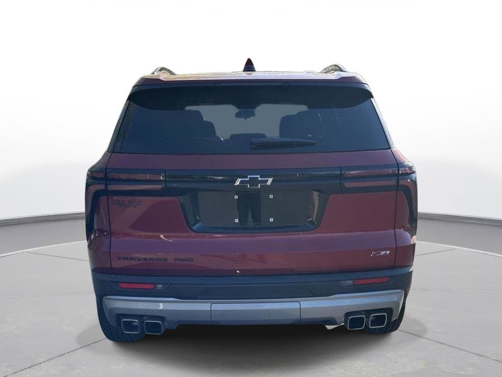 Used 2025 Chevrolet Traverse Z71 w/ Driver Confidence Package image 7