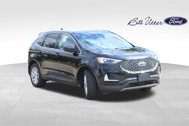 Used 2023 Ford Edge SEL AWD/4WD image 3