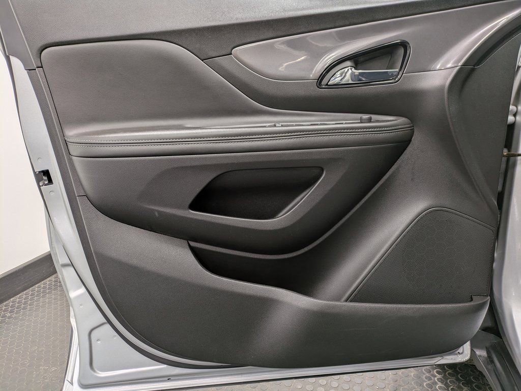 Used 2022 Buick Encore Preferred w/ Safety Package image 8