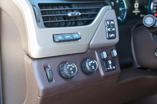 Used 2017 GMC Yukon XL Denali w/ Open Road Package image 13