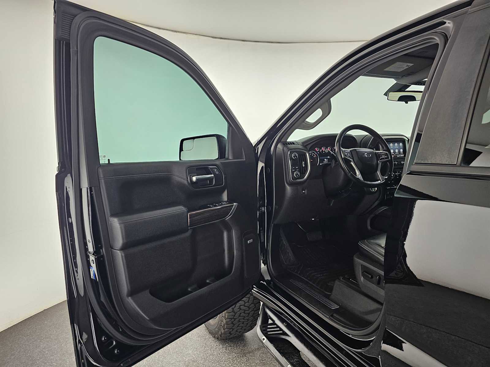 Used 2019 Chevrolet Silverado 1500 RST w/ All-Star Edition RWD image 19