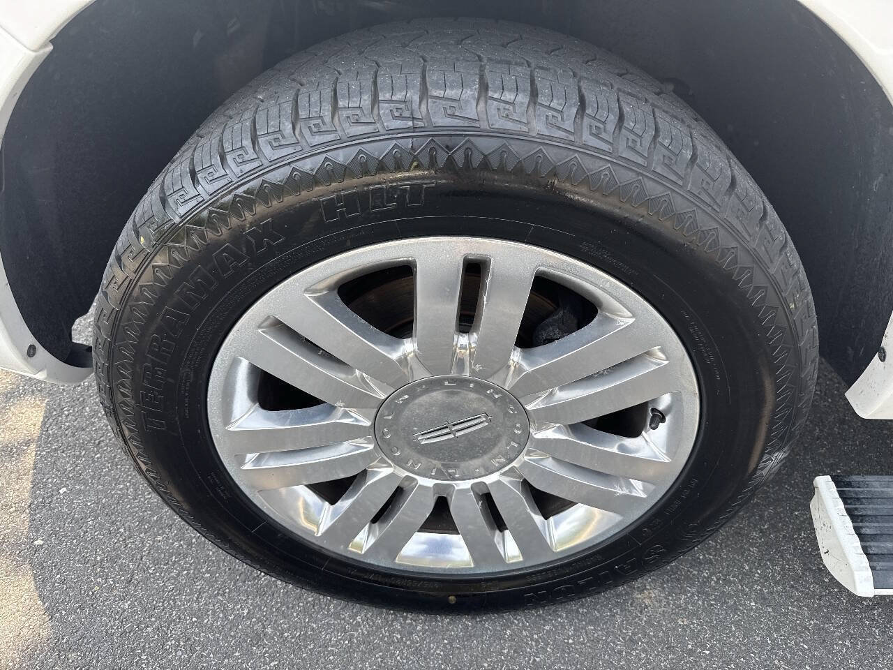 Used 2013 Lincoln Navigator L 2WD w/ HD Trailer Tow Pkg image 30